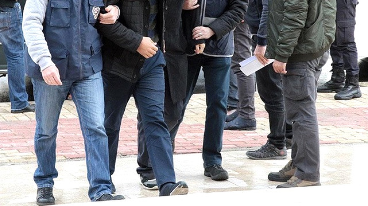 Denizli\'de, Fetö\'nün Ablalarına Yönelik Operasyona 6 Tutuklama