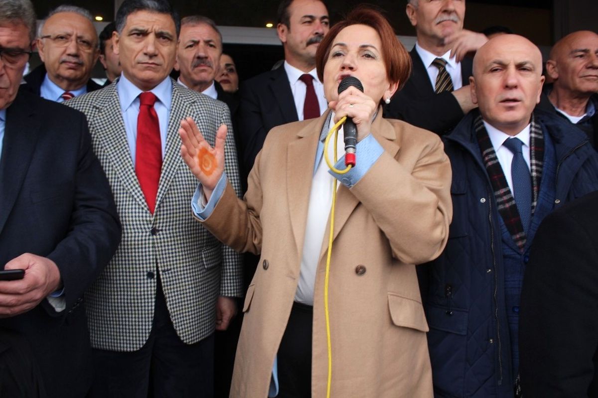 Dha İstanbul - Akşener: Bahçeli 2019\'da Cumhurbaşkanlığına Aday Olursa Söz Veriyorum Benim Oyum Ona