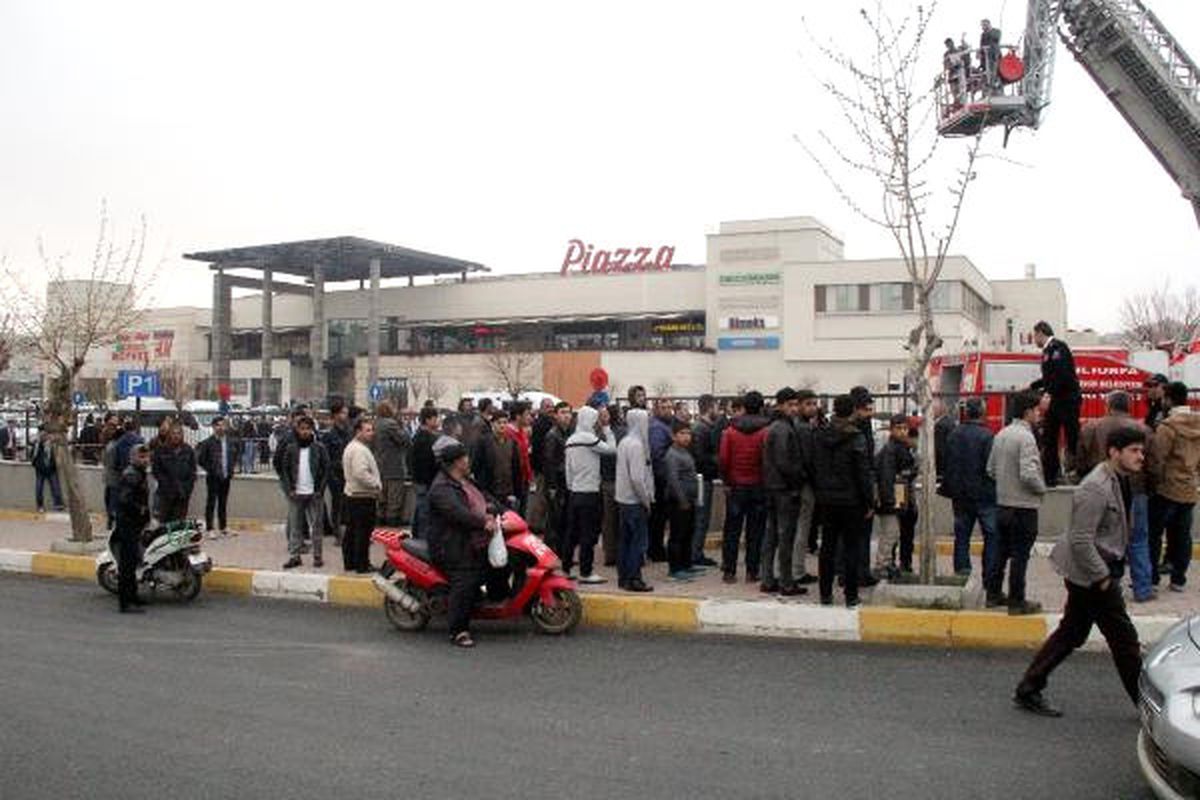Direkte İntihar Girişimini Polis Önledi