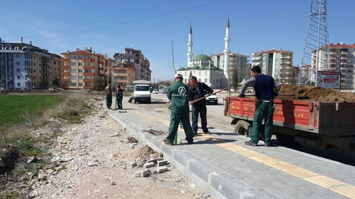 Edirne\'de Hastane Yolu Renkleniyor