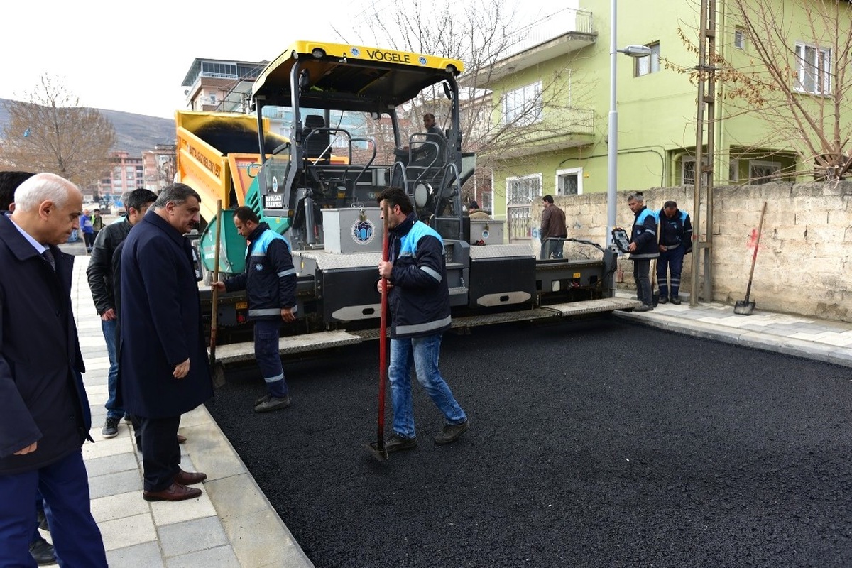 Gürkan Çöşnük Mahallesinde Yapılan Çalışmaları Yerinde İnceledi