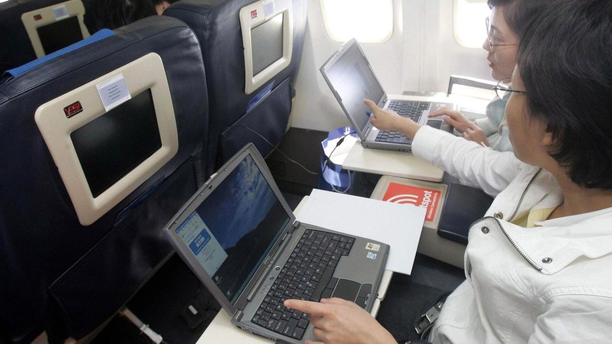 İngiltere\'nin de Uçaklarda Kabin İçinde Elektronik Cihazları Yasaklaması Bekleniyor