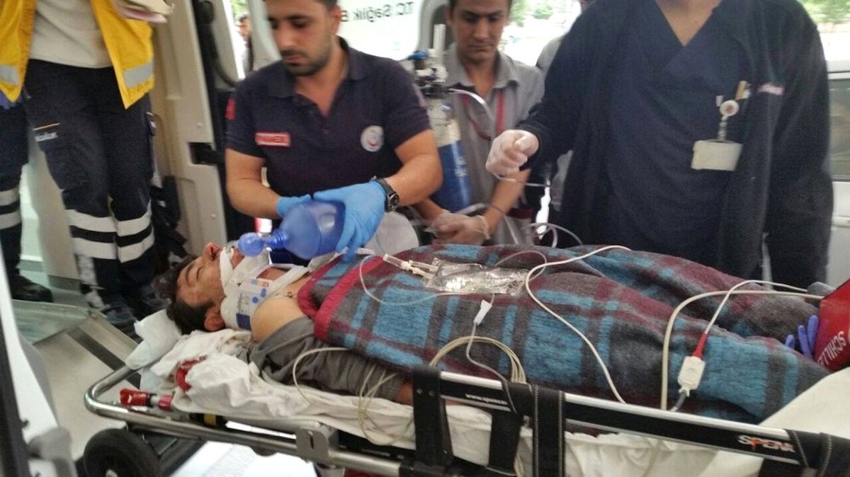 İskenderun\'da Fırtınada Ağır Yaralanan Genç Hayata Veda Etti