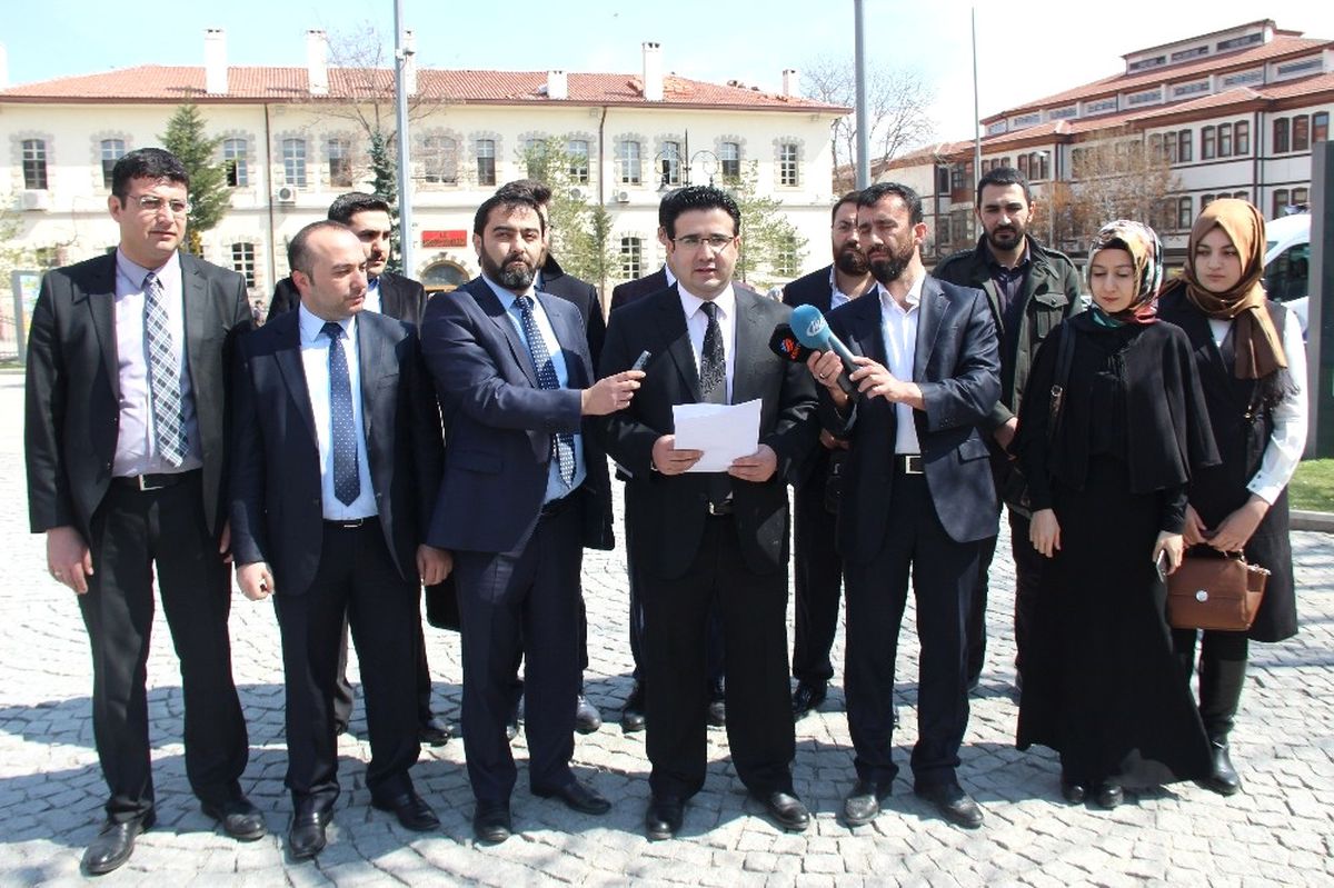 Muhami Cemiyeti Hukuk Platformu\'ndan \'Evet\' Çağrısı