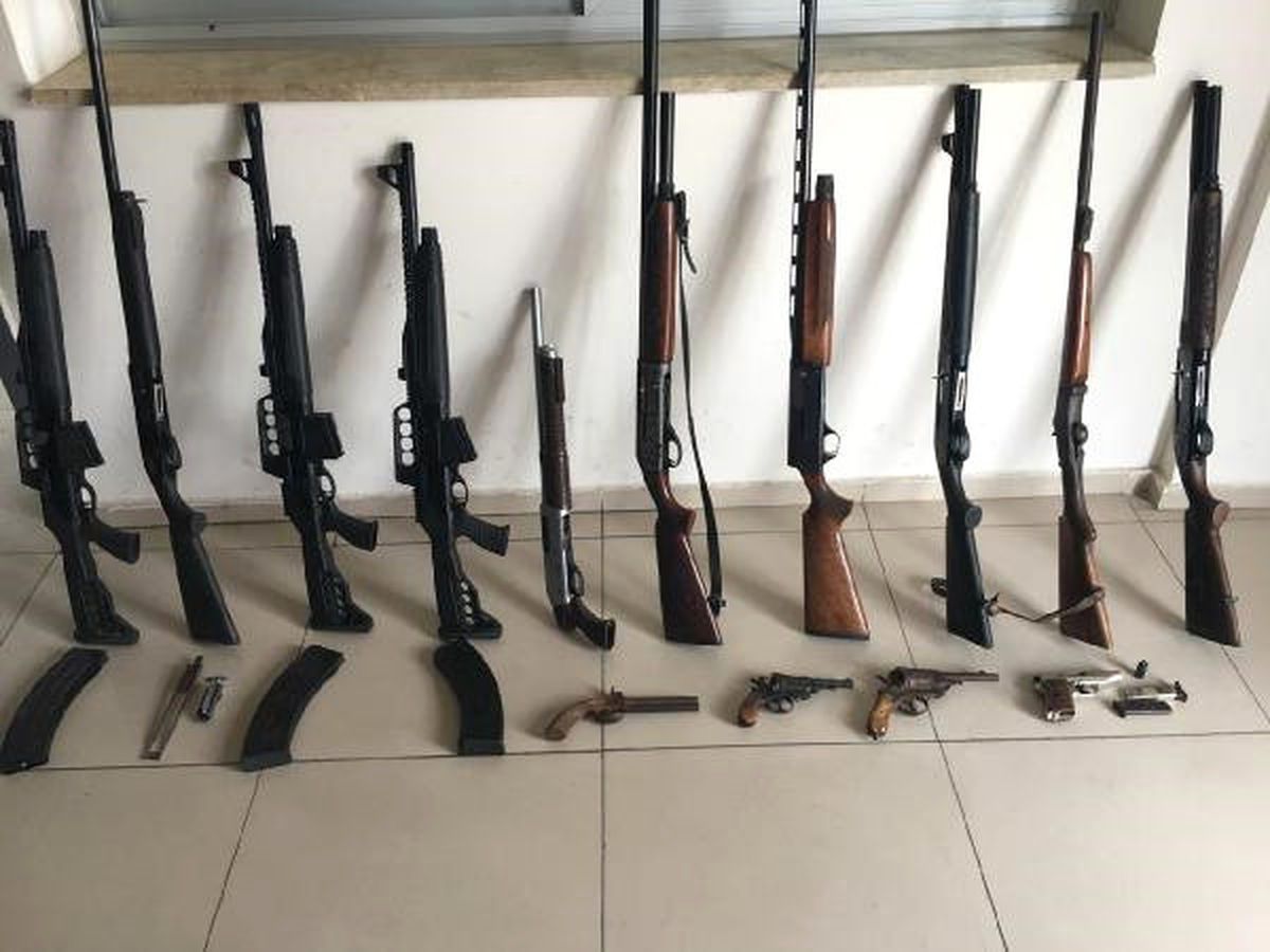 Otelin Bodrum Katında Çok Sayıda Silah Ele Geçti