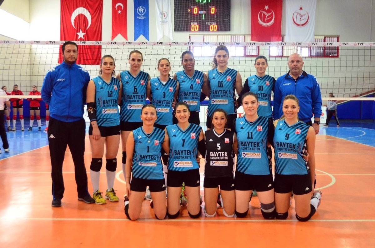 Pursaklar Voleybol, Manisa\'yı 3-1\'le Geçti