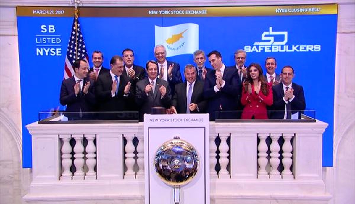 Rum Lider Anastasiadis New York Borsasının Kapanışında Tokmak Kırdı