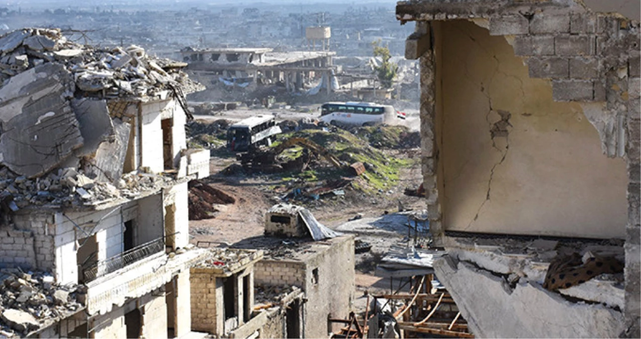 Suriye\'de Okulda Sivil Katliamı: 33 Ölü