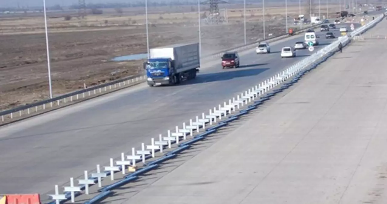 Türkiye, Şehirlerarasında \'Beton Yollarla\' Tanışacak