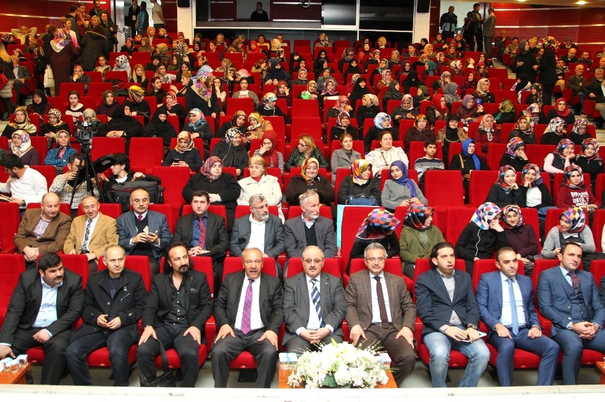 Uluslararası Çoban Mustafa Paşa ve Kocaeli Tarihi Sempozyumu"