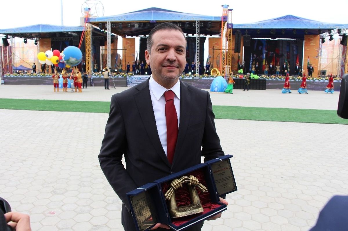 Uluslararası Türksoy Basın Ödülü Kırşehirli Zorlu\'ya