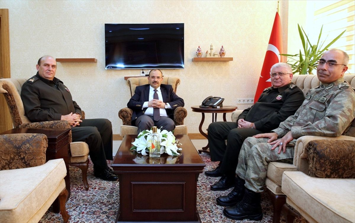 Vali Ustaoğlu\'na Ziyaret