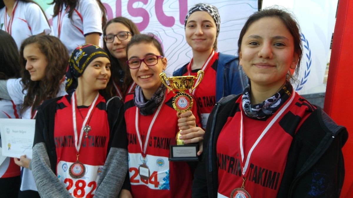15 Temmuz Şehitler Fen Lisesi Oryantiring\'de Türkiye Derecesi Aldı