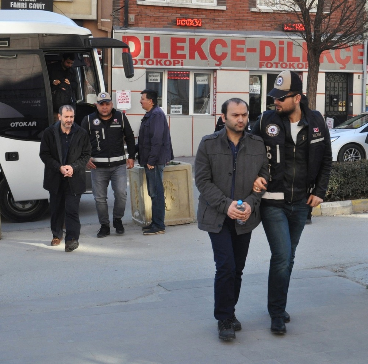 9 Fetö/pdy Şüphelisi Adliyeye Sevk Edildi