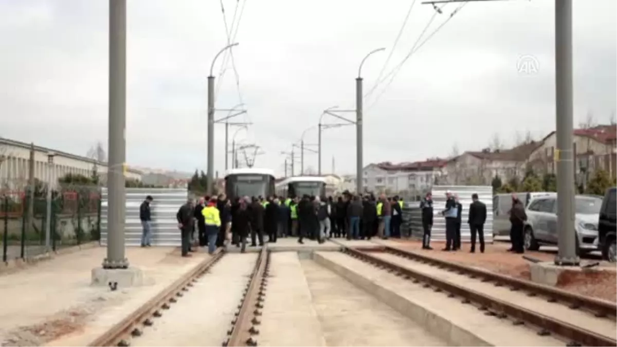 Akçaray Tramvay Projesi\'nin Test Sürüşü Yapıldı