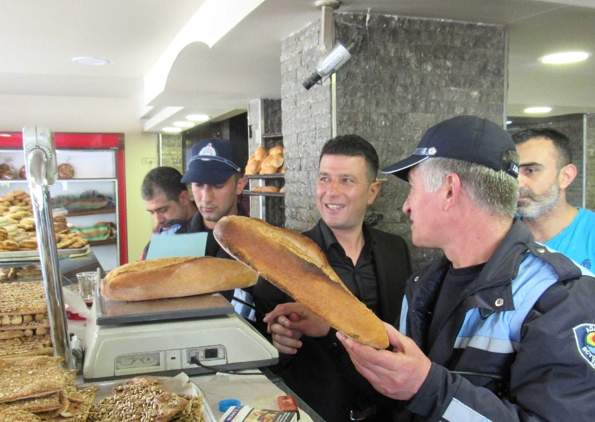 Büyükşehir Zabıtası Fırınları Denetliyor