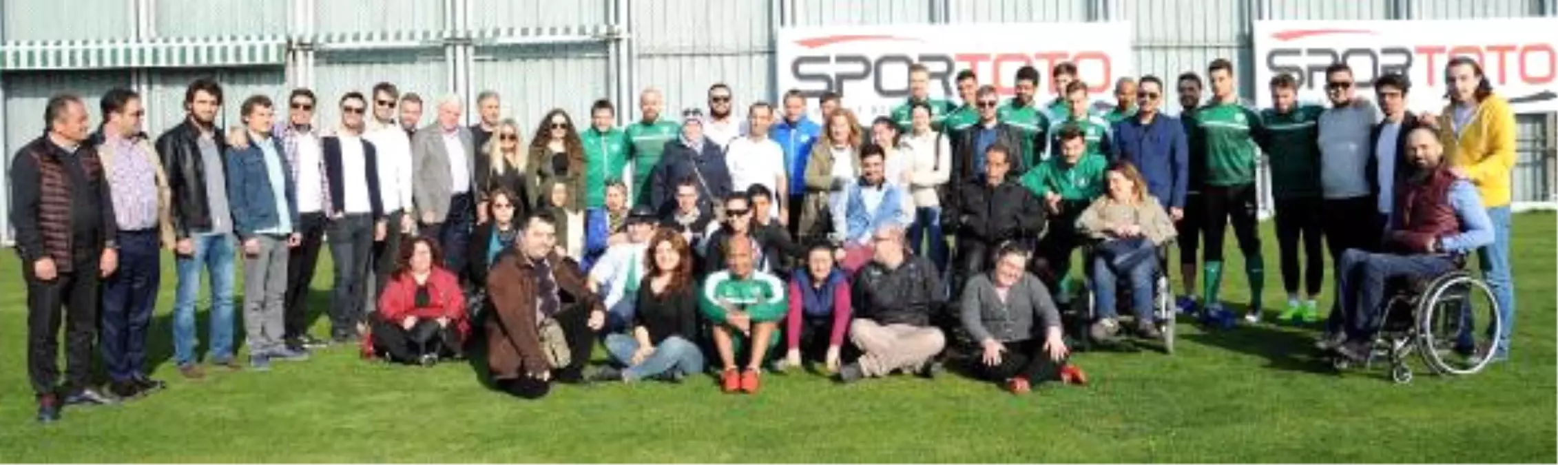 Engellilerden Bursaspor\'a Moral