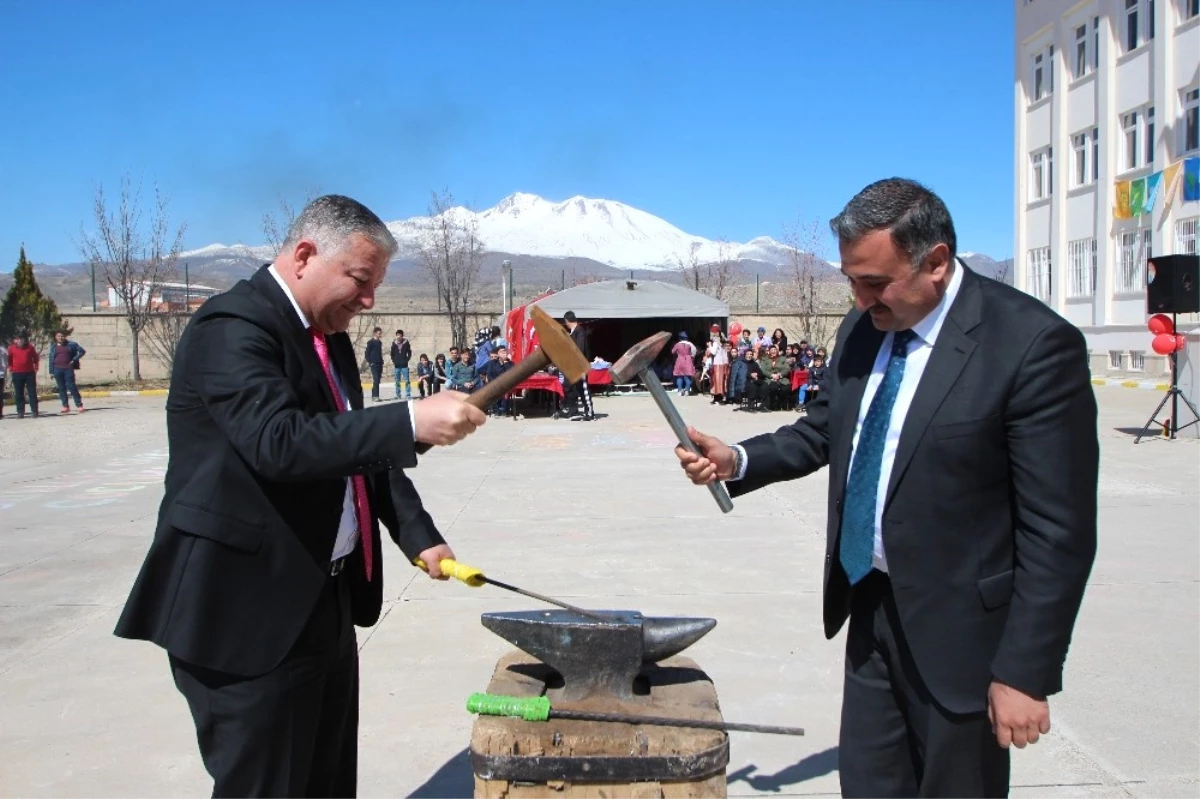 İMKB Fen Lisesinden Nevruz Etkinliği