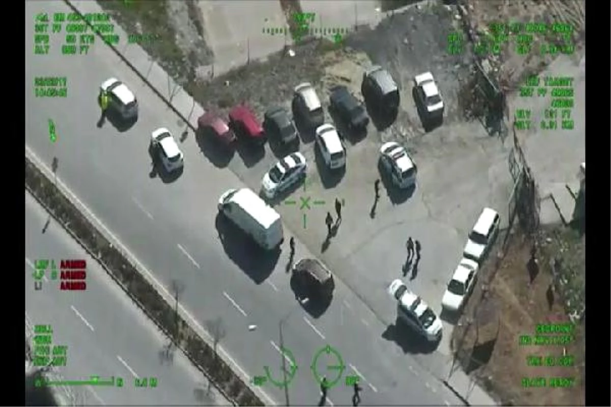 İstanbul\'da \'Kurtkapanı 2\' Denetimi Polis Helikopteri Kamerasına Yansıdı