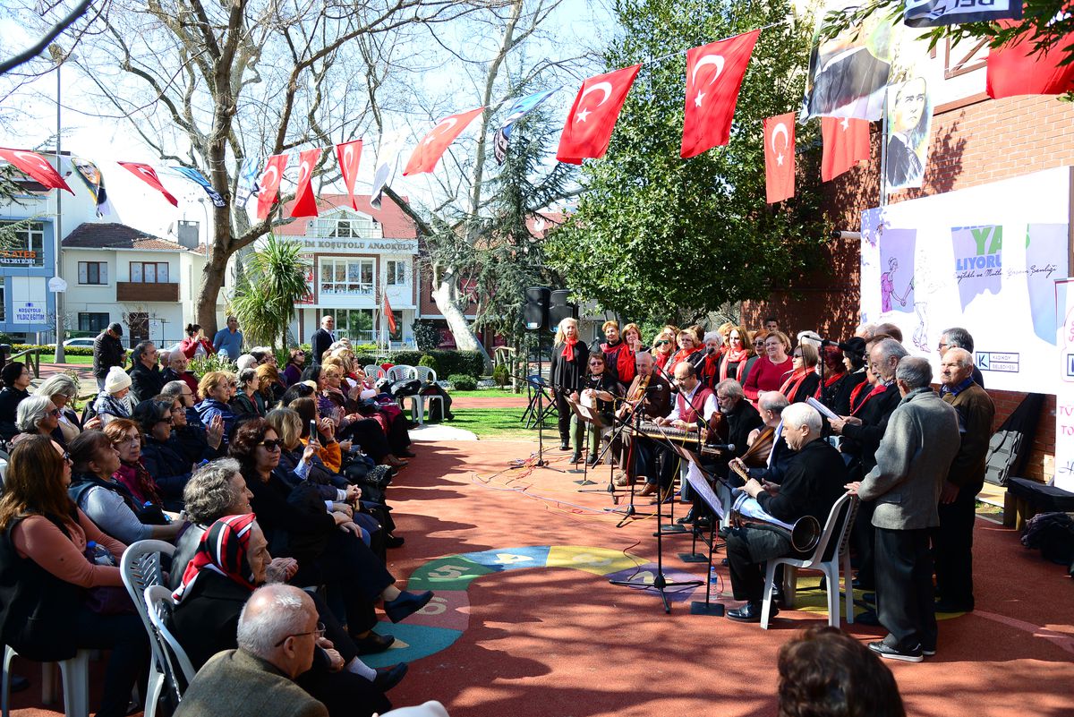Kadıköy\'de Yaş Almak
