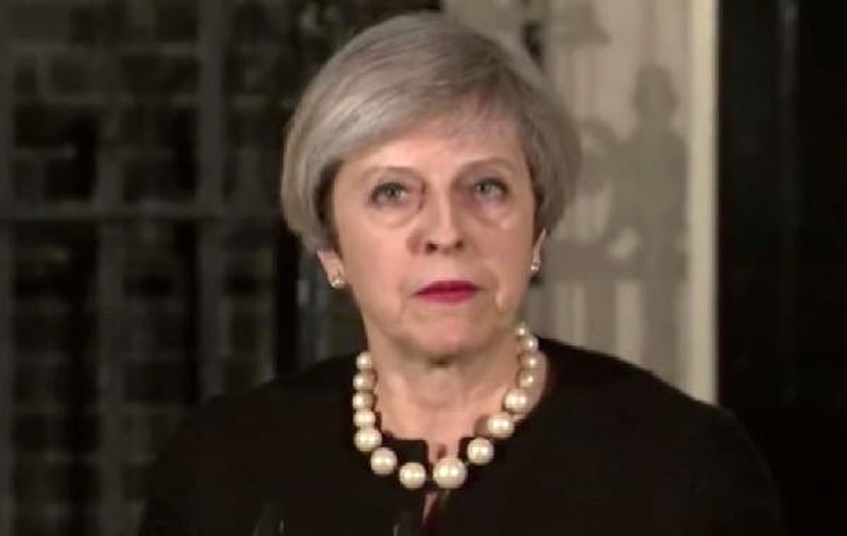 May: Ülkedeki Terör Alarmı Devam Edecek