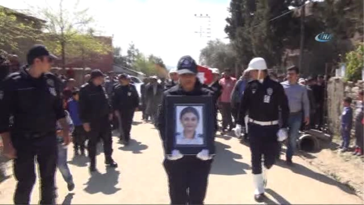 Mersin\'de Hayatını Kaybeden Polis Memuru Memleketi Kozan\'da Toprağa Verildi