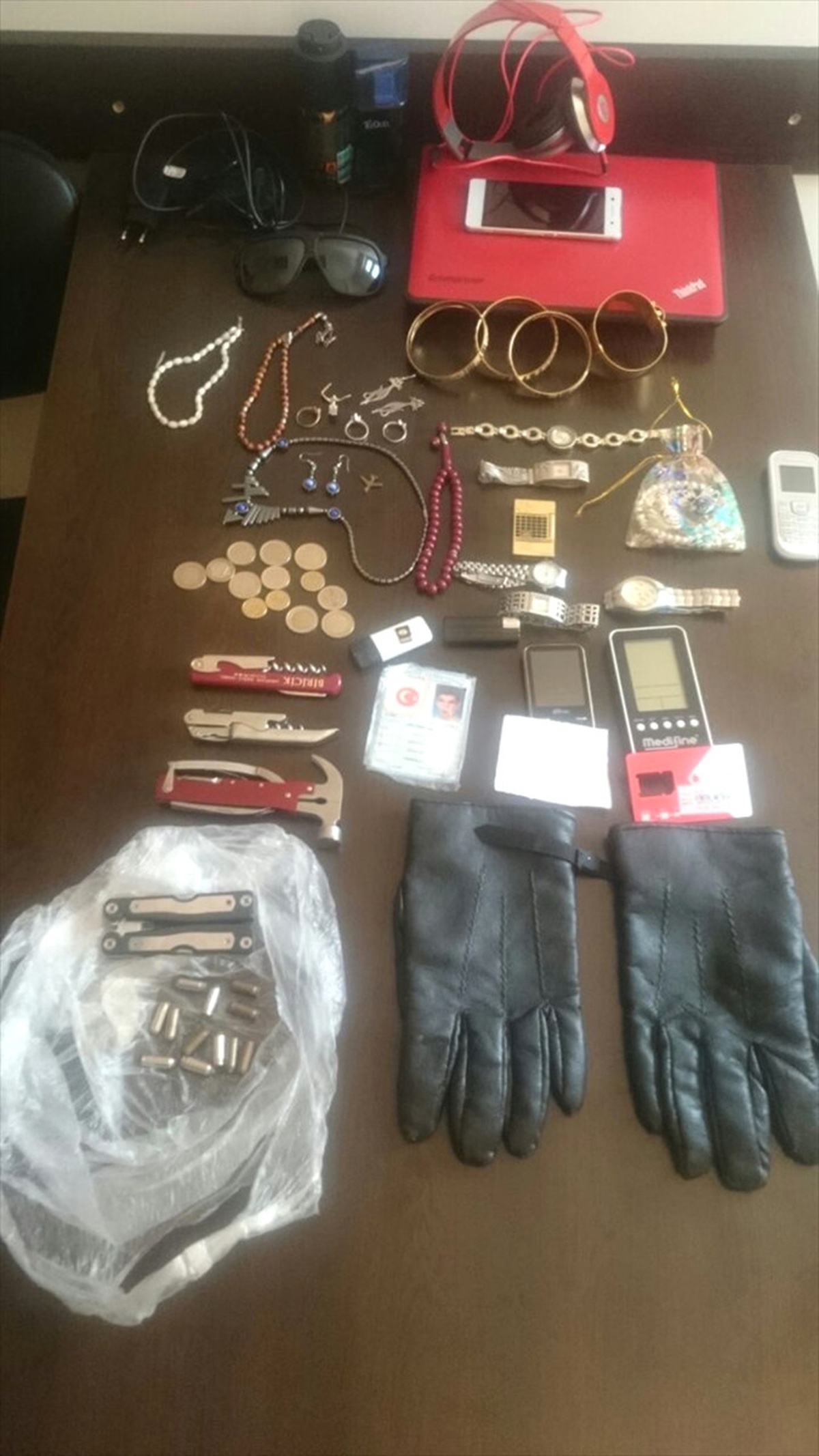 Polisin Dikkati Hırsızlık Zanlısını Yakalattı