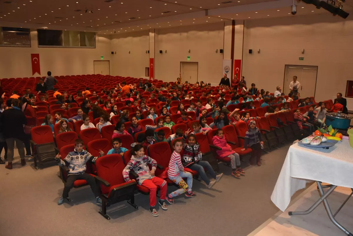 "Sağlık Mutfağı" Öğrenciler İçin Sergilendi…