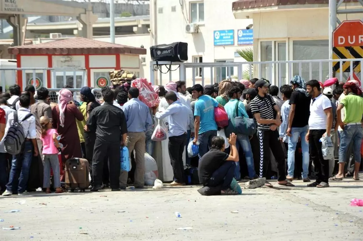 Suriyeliler Güvenli Bölgelerdeki Evlerine Dönüyor