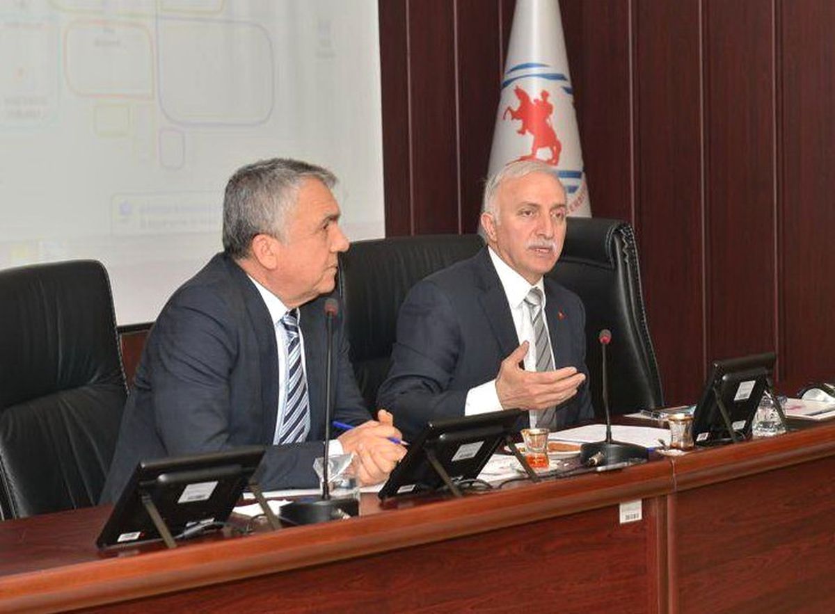 Vali Şahin: "Devlet Eliyle Üretim Merkezi Kurmaktan Yana Değilim"