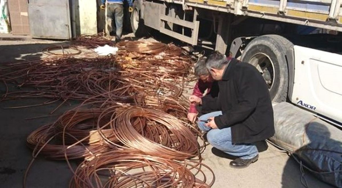 100 Bin Lira Değerindeki Elektrik Kablosunu Çaldılar