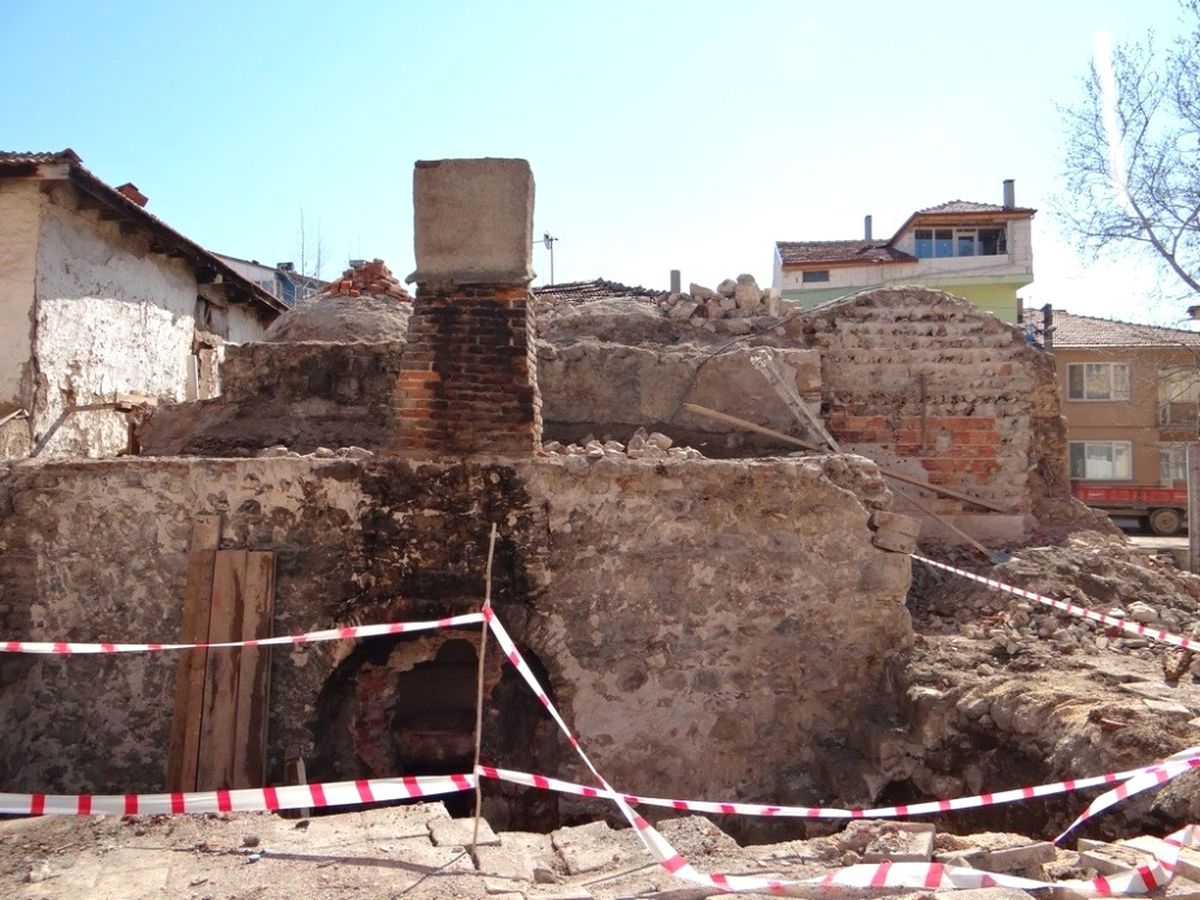 700 Yıllık Tarihi Hamam Restore Ediliyor