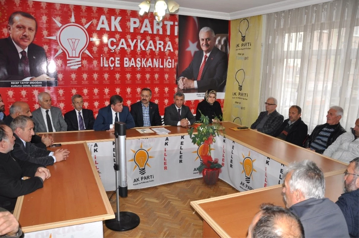 AK Parti İl Başkanı Revi Çaykara\'da Anayasa Değişikliğini Anlattı