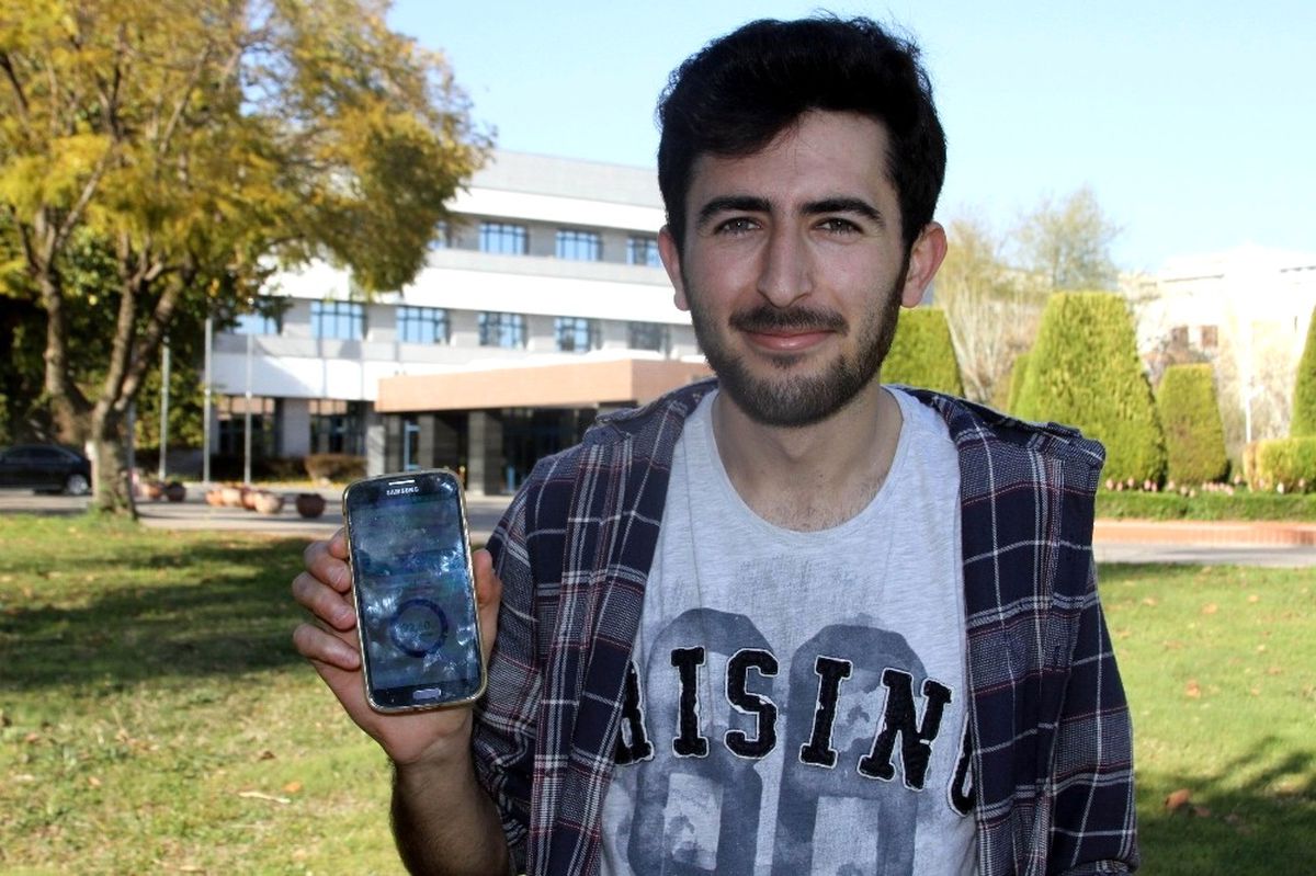 Akdeniz Üniversitesi Rektörü\'nden Öğrencisine Fatura Jesti