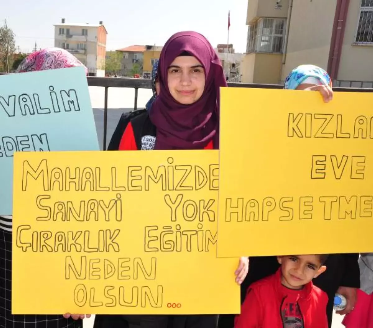 Anadolu Lisesi\'nde Çıkırklık Eğitim Merkezi Açılmasına Tepki