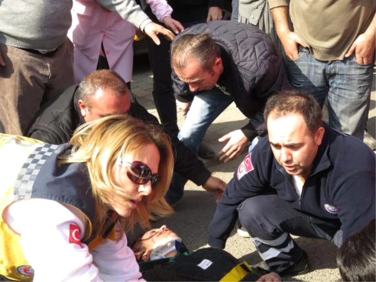 Ataşehir\'de Tır\'ın Altında Kalan Kadın Yaralandı