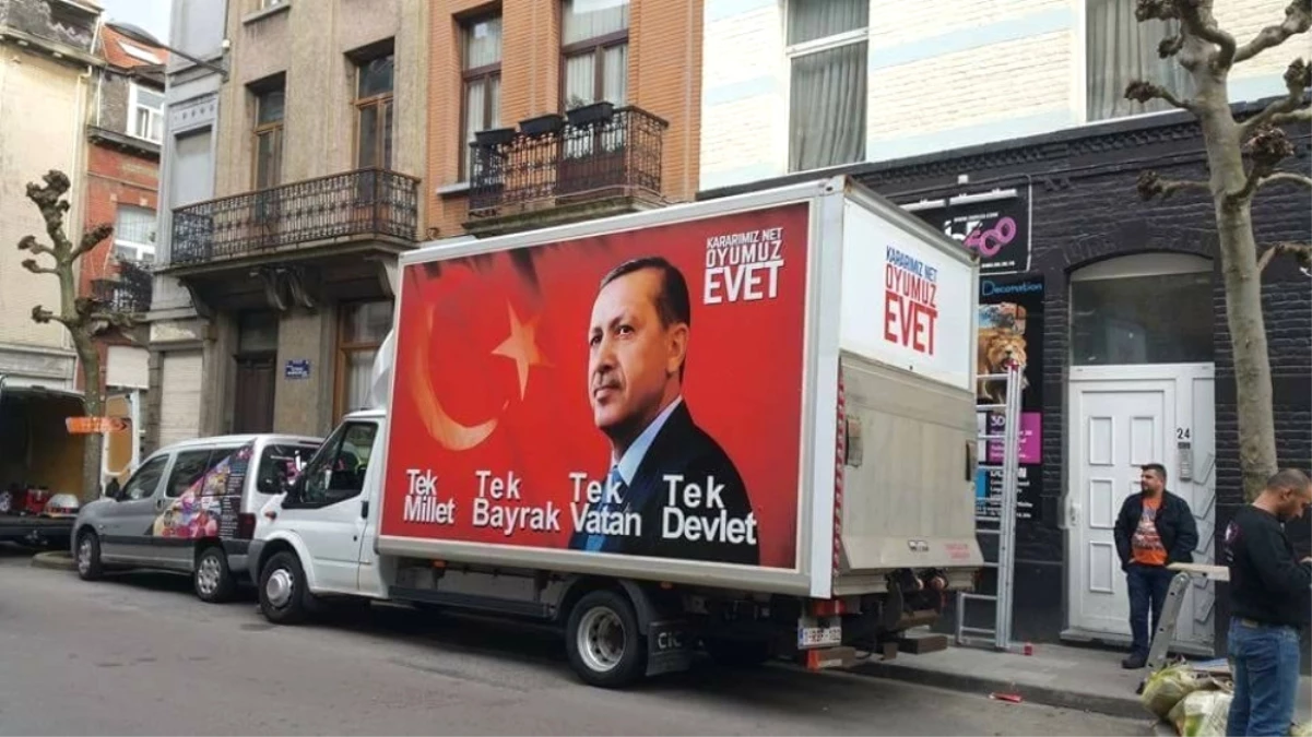 Avrupa\'nın Yasakları Türkleri Durduramıyor