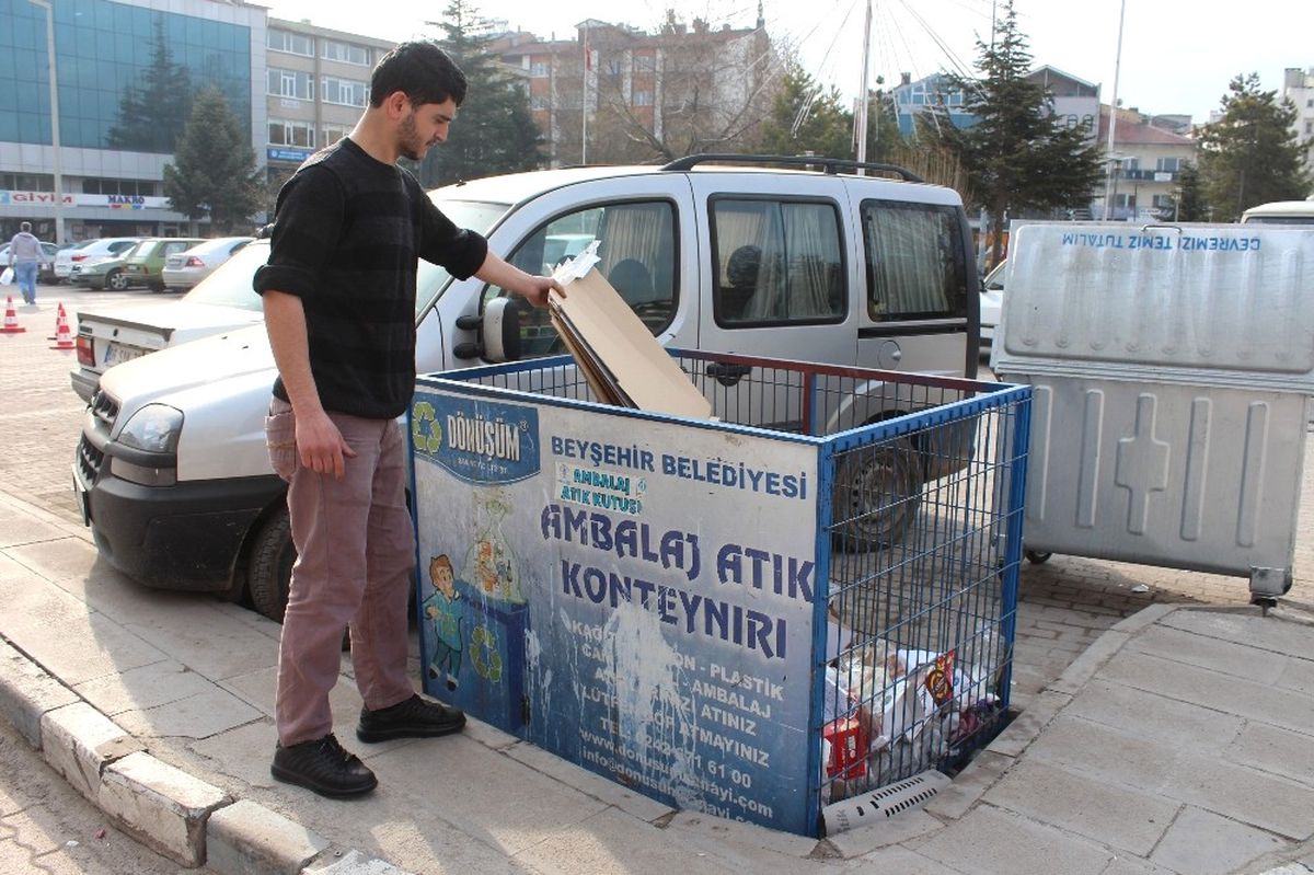Beyşehir\'de Geri Dönüşümle Bir Yılda 23 Bin Ağaç Kurtarıldı