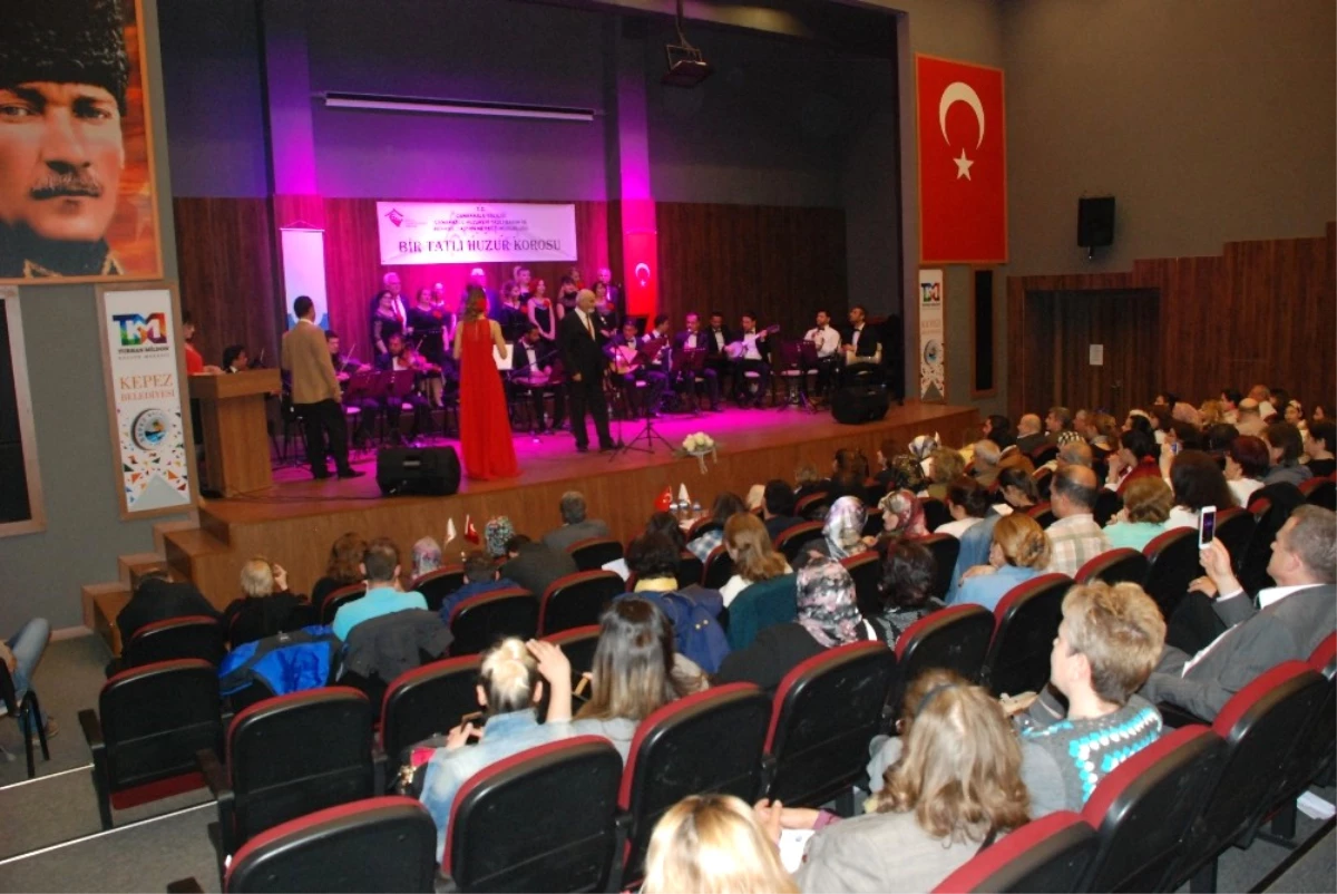 Bir Tatlı Huzur Korosu\'ndan Türk Sanat Müziği Konseri
