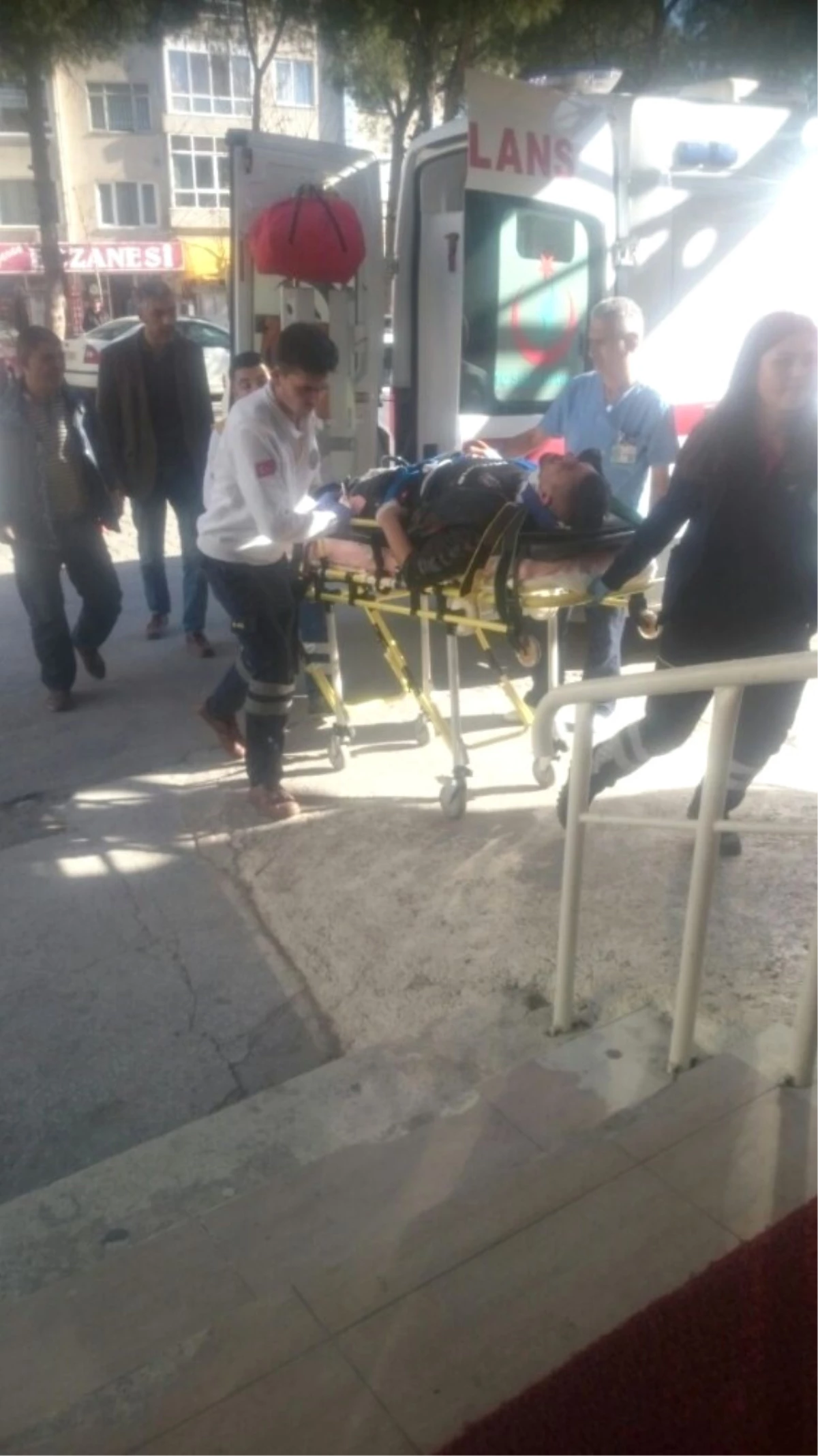 Burhaniye\' de Motosiklet Kazası: 1 Ölü 1 Yaralı
