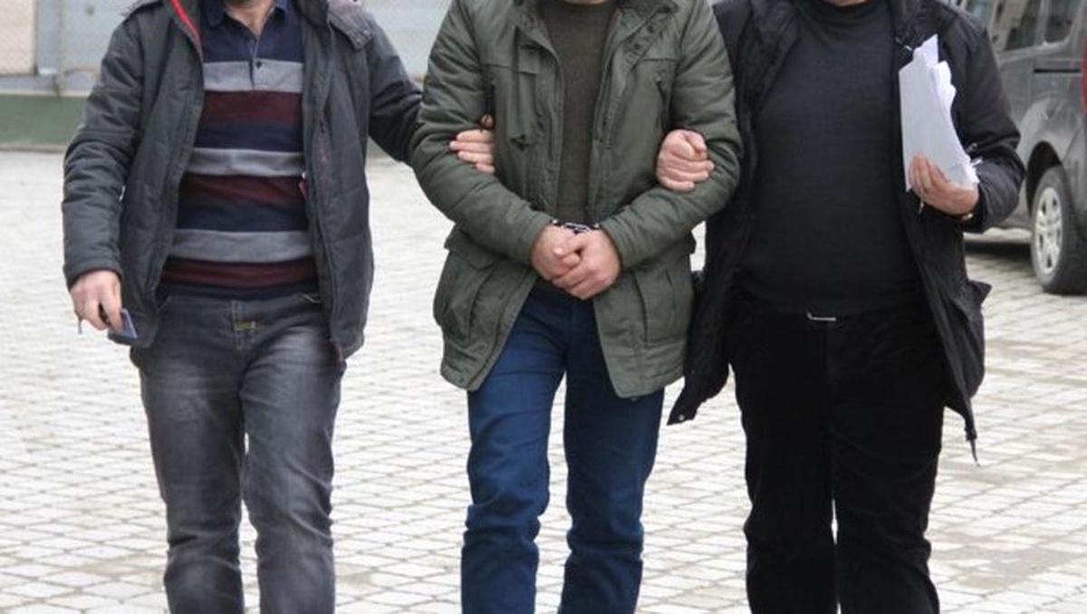 Bursa\'da Fetö\'den Gözaltına Alınan 10 Eski Gelir Uzmanı ve Yardımcısı Adliyede