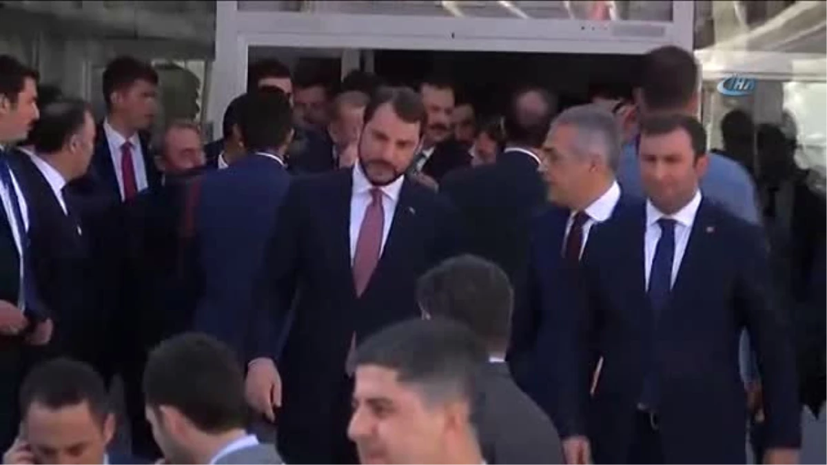 Cumhurbaşkanı Erdoğan, Vatandaşlarla Bir Araya Geldi