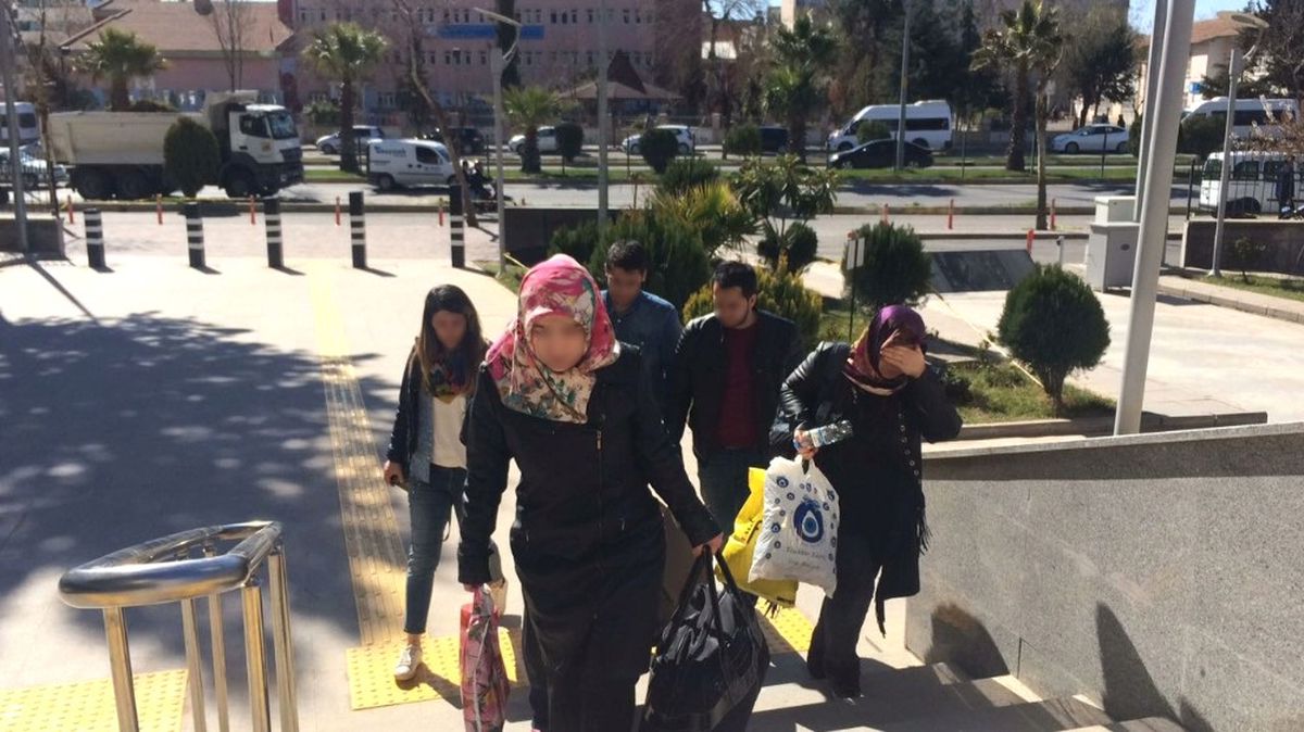 Fetö Soruşturmasında 3 Kadın Adliyeye Sevk Edildi
