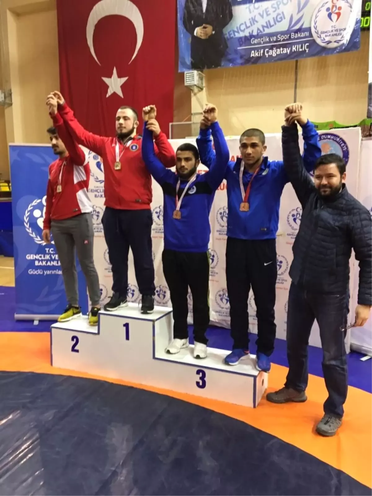 Gençlerde Üç Sporcu Türkiye Finallerinde