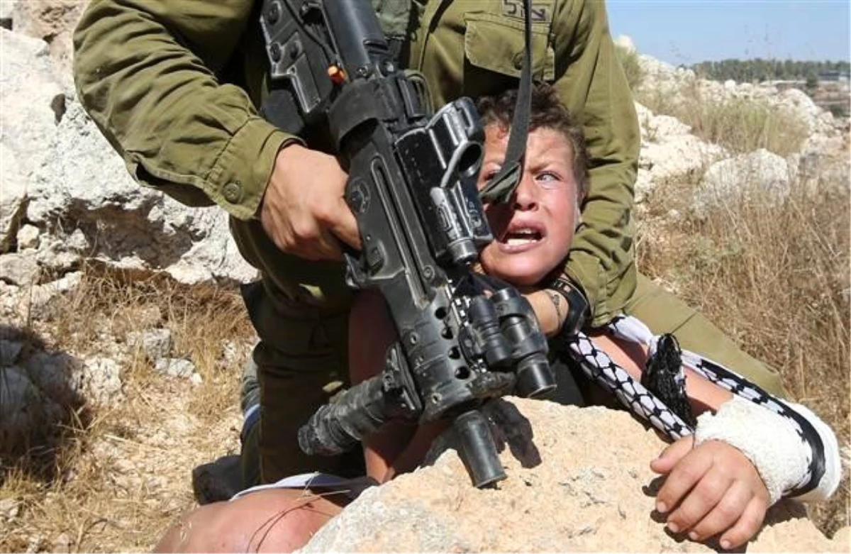İsrail Askerlerinin Acımasızlığı