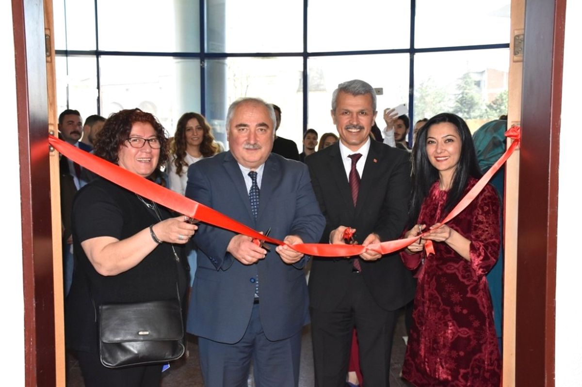 Konuralp" Konulu Resim Sergisi Açıldı