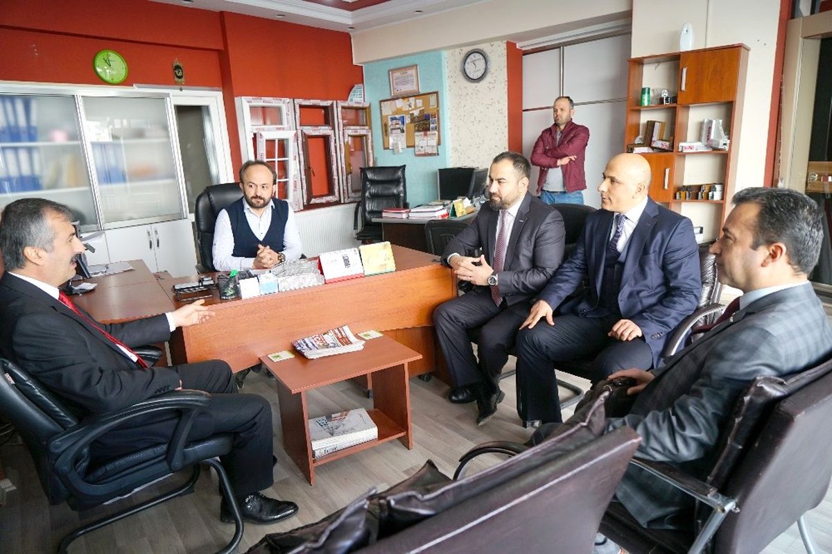 Kosgeb Başkanı Recep Biçer: "Bankalara 100 TL\'den Fazla Ödemeyin"