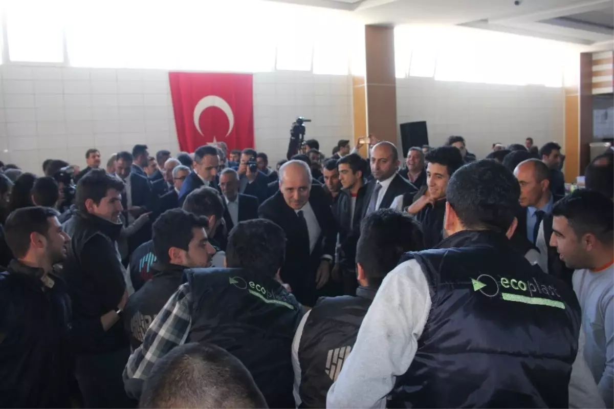 Kurtulmuş, Fabrika İşçileriyle Yemek Yedi