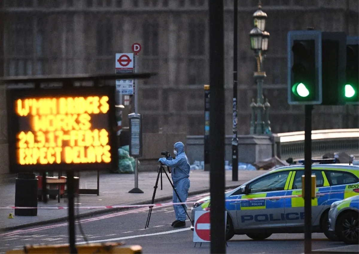 Londra Saldırısıyla Ilgili 9 Gözaltı