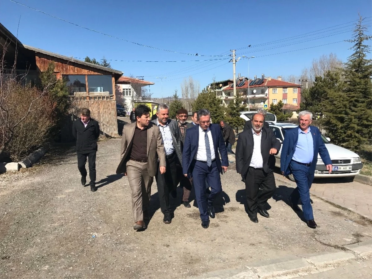 Pursaklar Belediye Başkanı Çetin, Peçenek Mahallesi\'nde İncelemelerde Bulundu